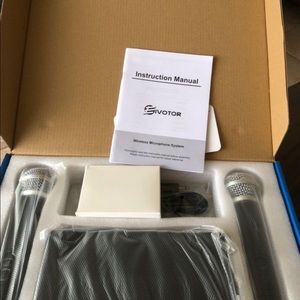 Dual channel wireless microphones systems